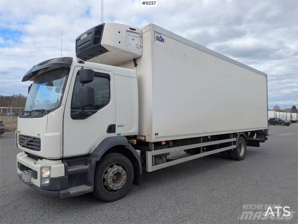Volvo FL 4*2 Хладилни контейнери