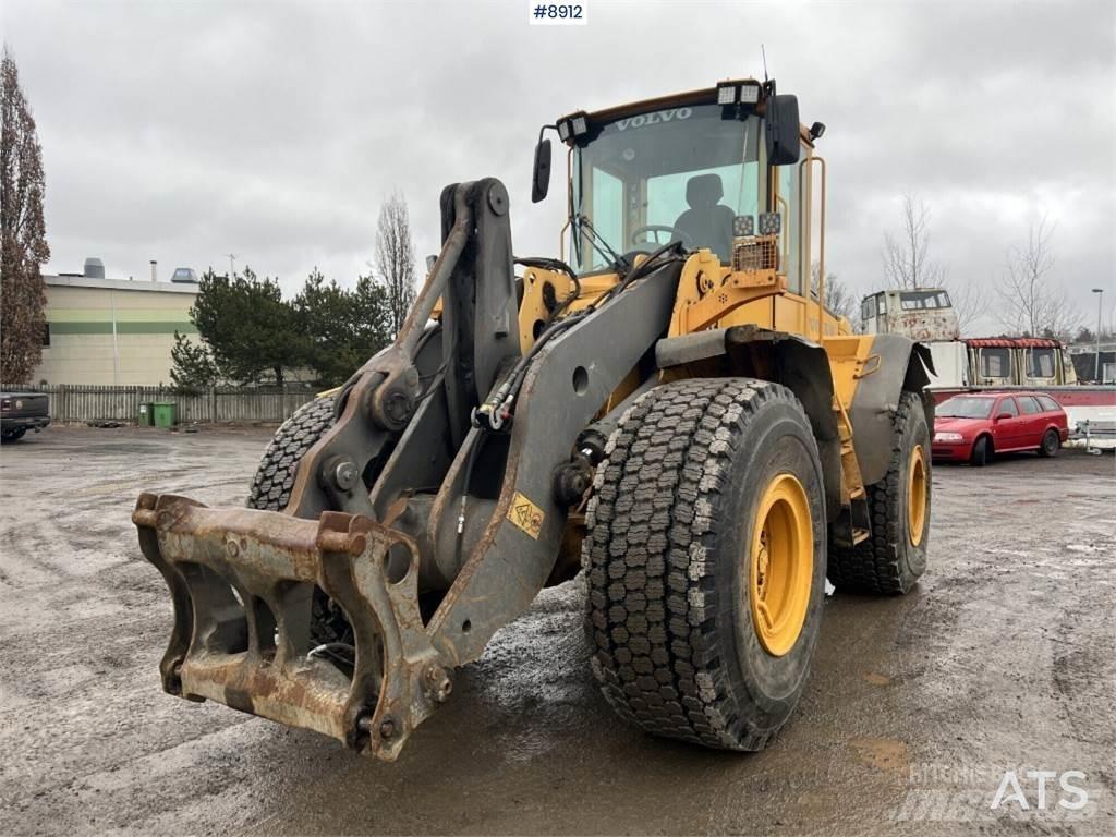 Volvo L110E Колесни товарачи