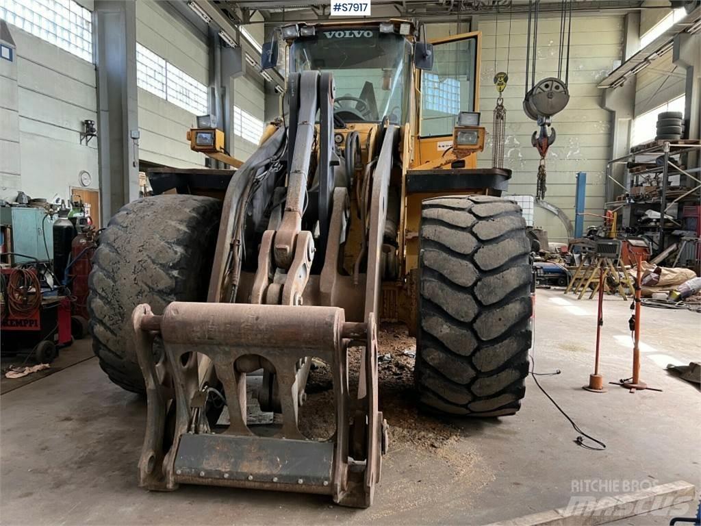Volvo L220D Колесни товарачи