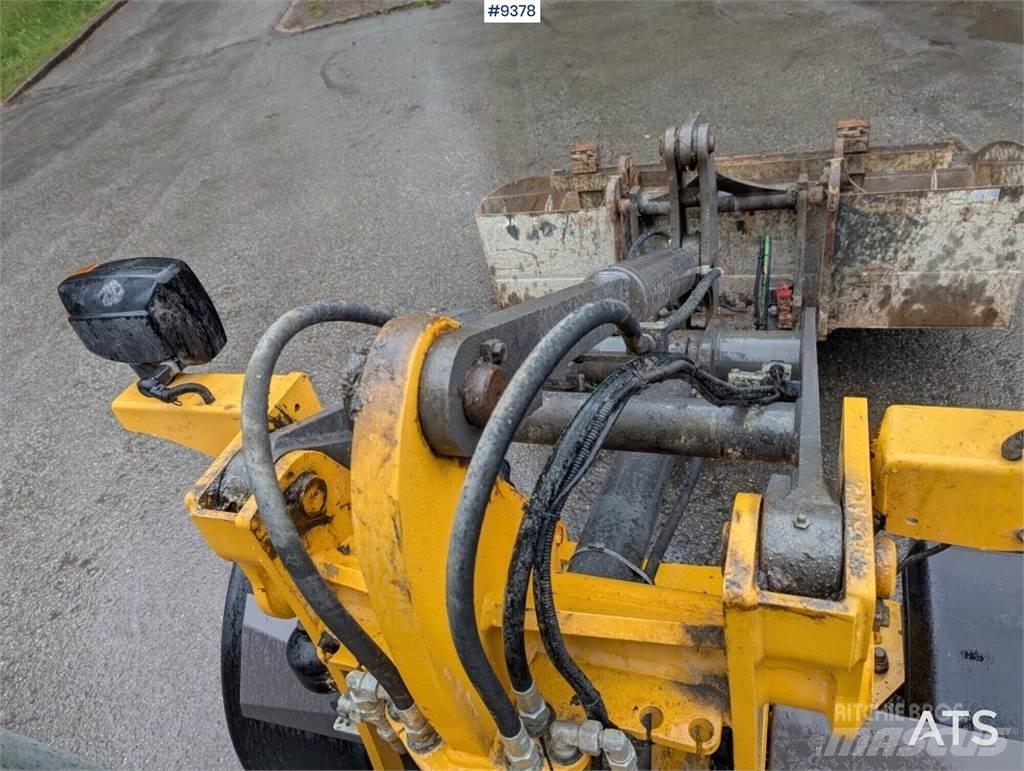 Volvo L25F Колесни булдозери
