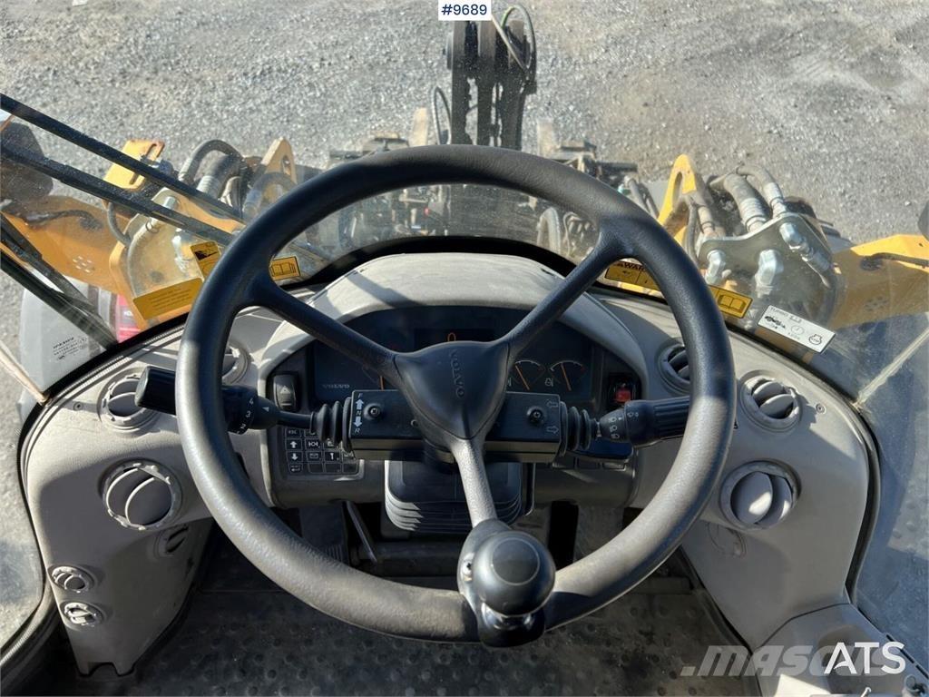 Volvo L60G Колесни товарачи