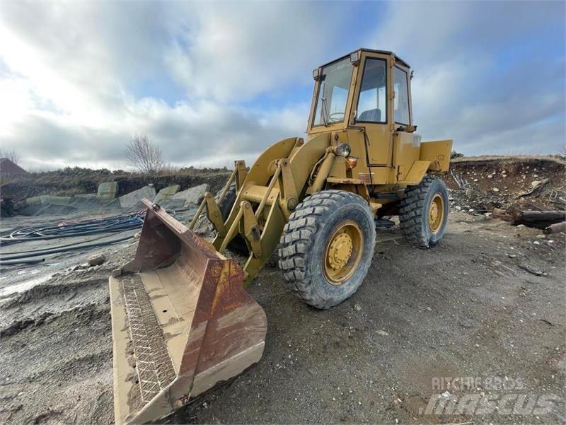 CAT 920 Колесни товарачи