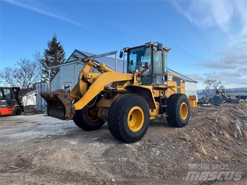 CAT 938G Колесни товарачи