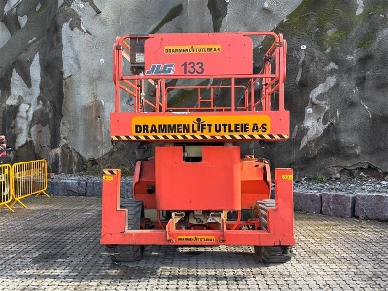 JLG 4394RT Ножични работни платформи