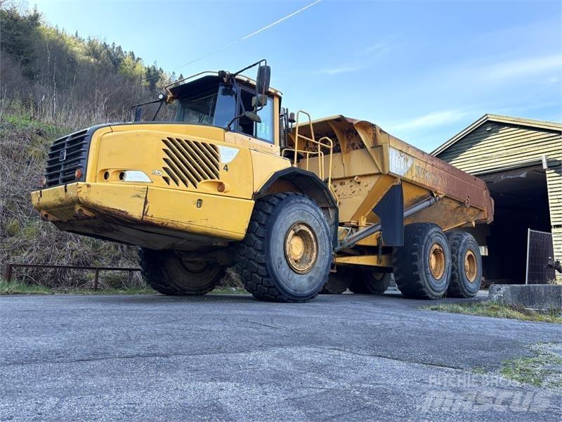 Volvo A35D Странични самосвали