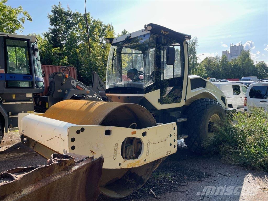 Bomag BW 211-5 Еднобарабанни ролки
