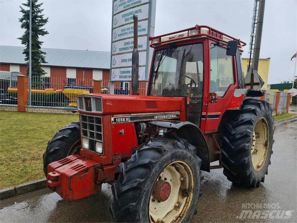 Case IH 1056 XL Трактори