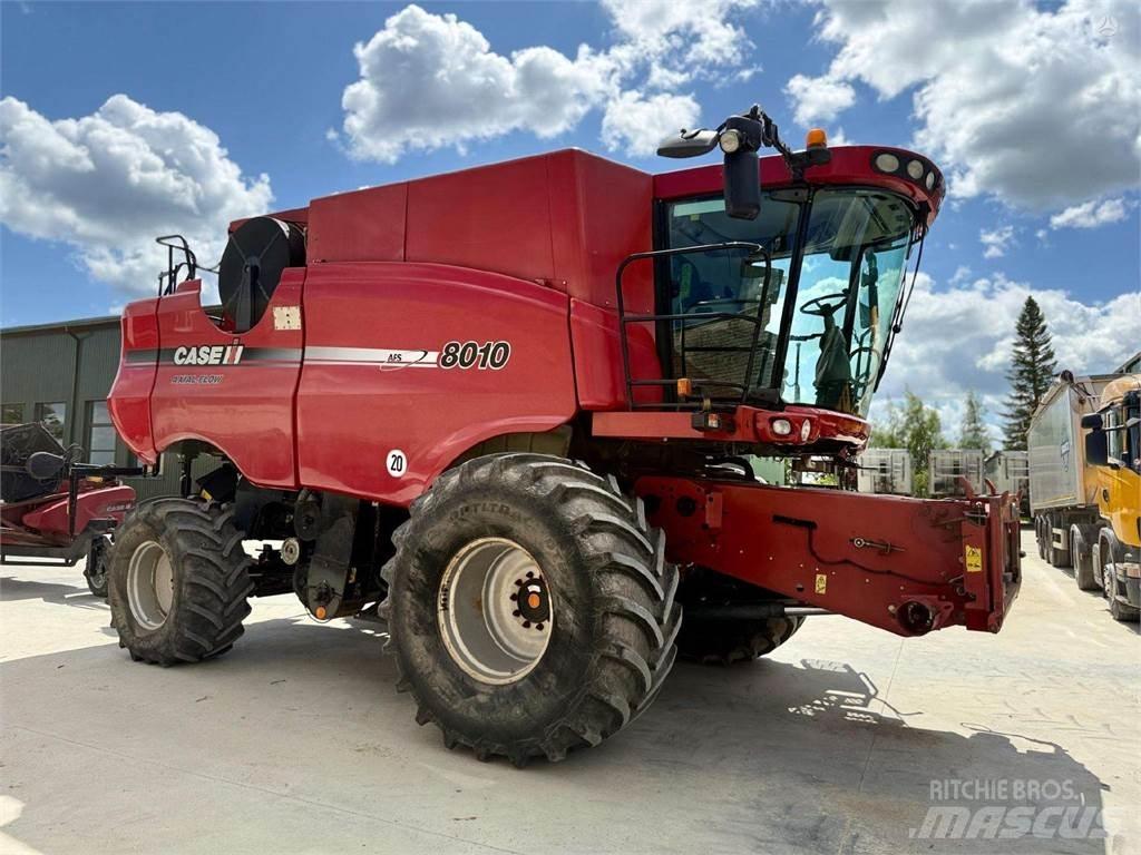 Case IH 8010 Комбайни