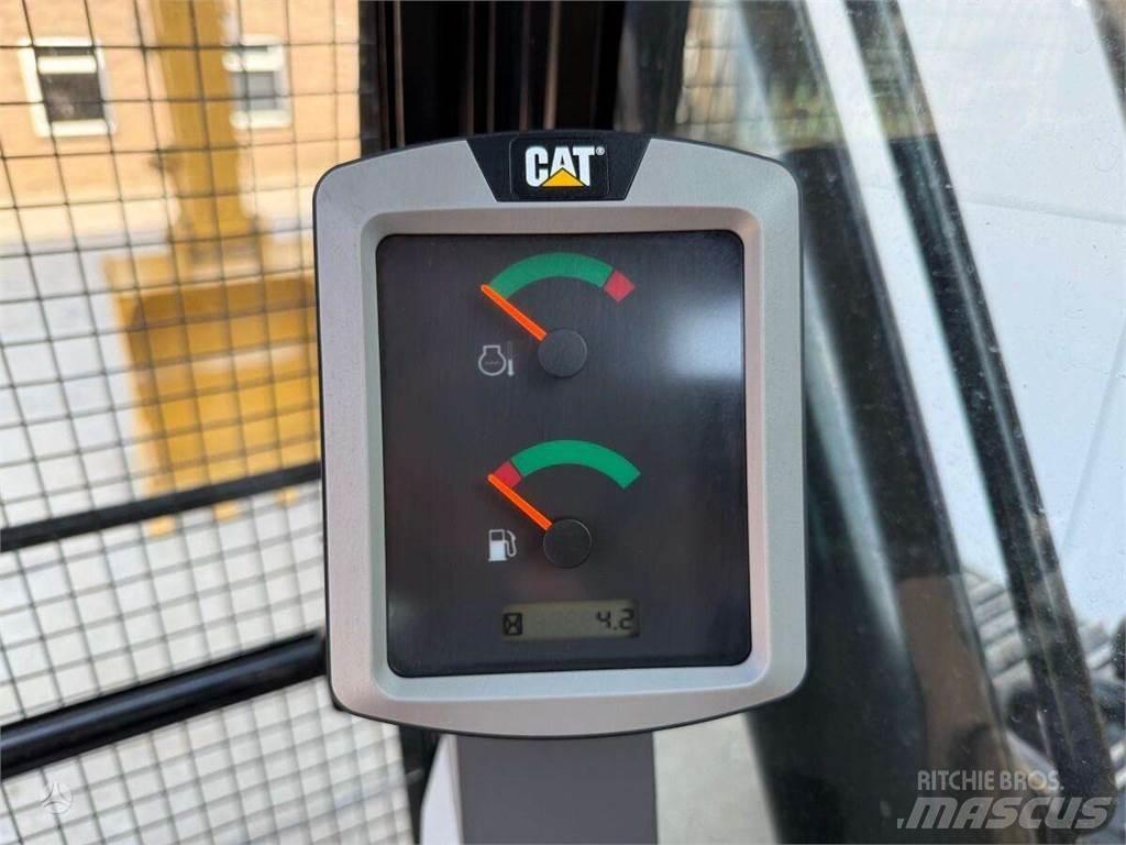 CAT 320D3 Верижен екскаватор