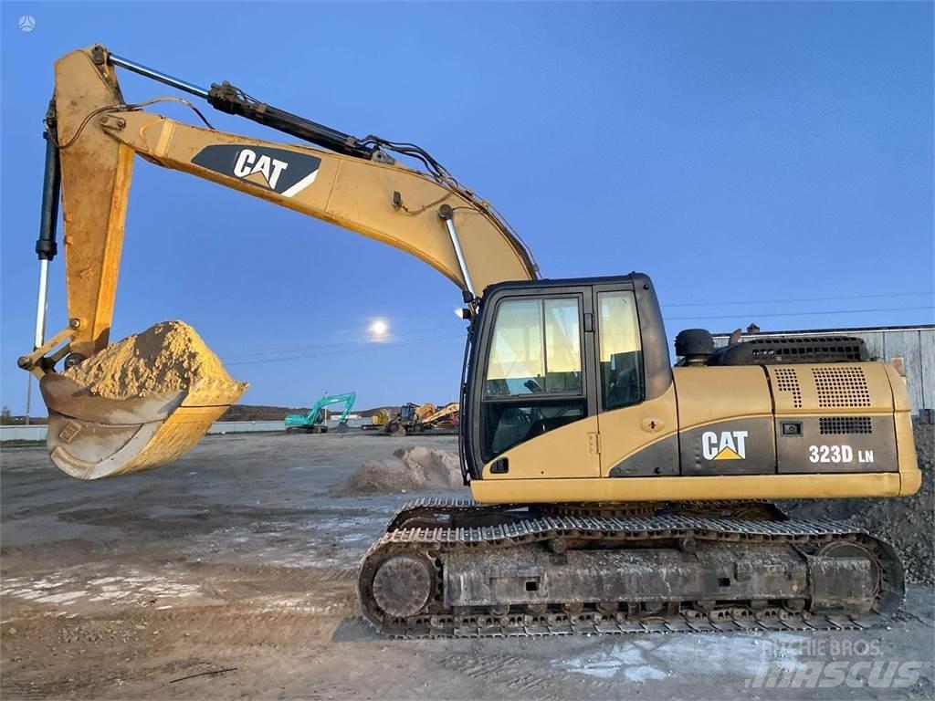 CAT 323 DLN Верижен екскаватор