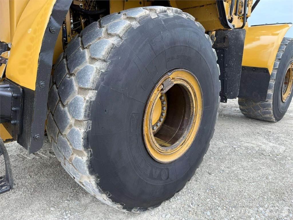 CAT 972 K Колесни товарачи