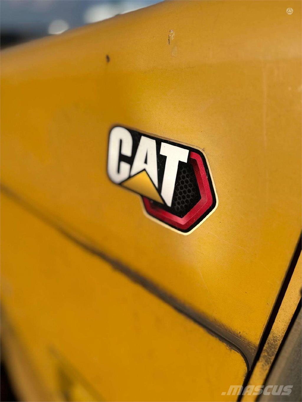 CAT D5 K Верижни булдозери
