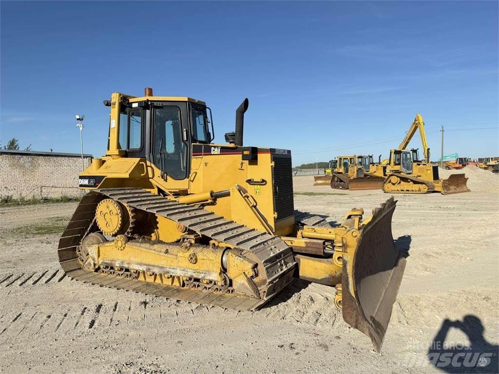 CAT D6M LGP Верижни булдозери
