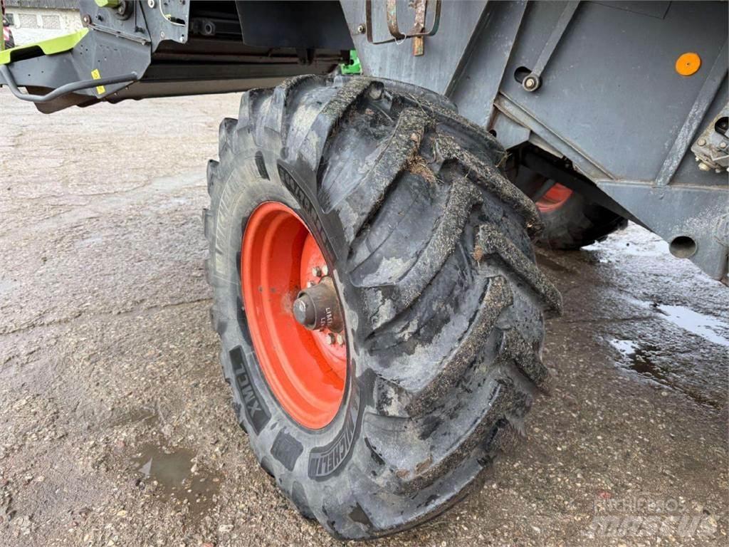 CLAAS LEXION 480 Комбайни