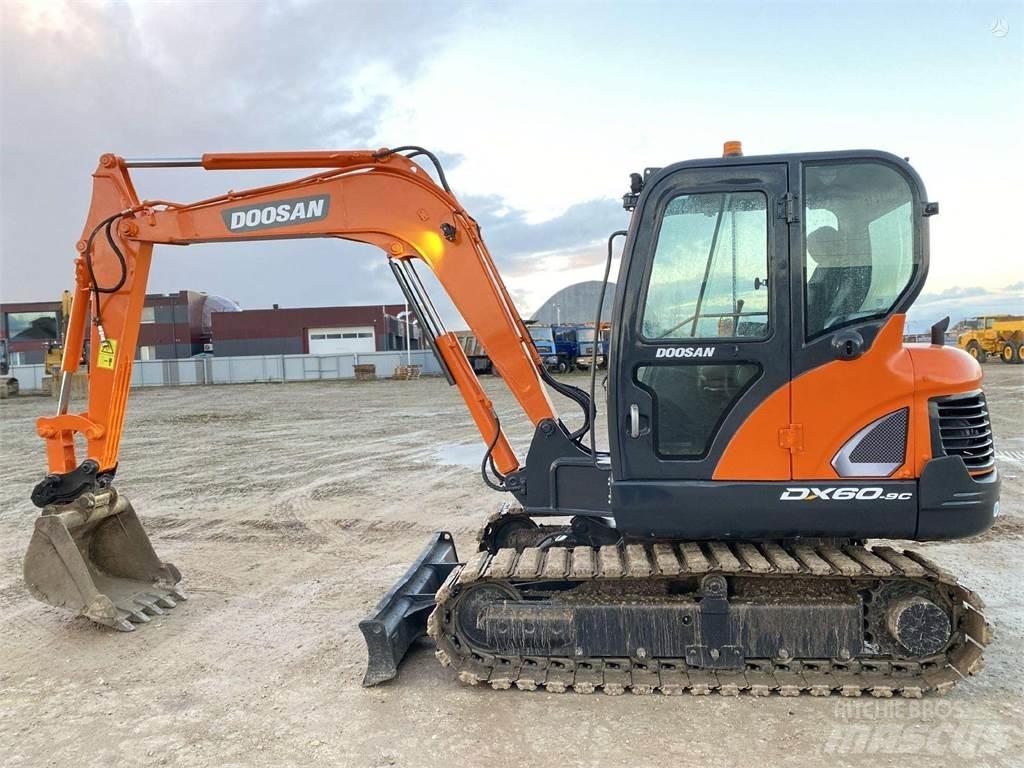 Doosan DX 60 C Мини екскаватори < 7 т