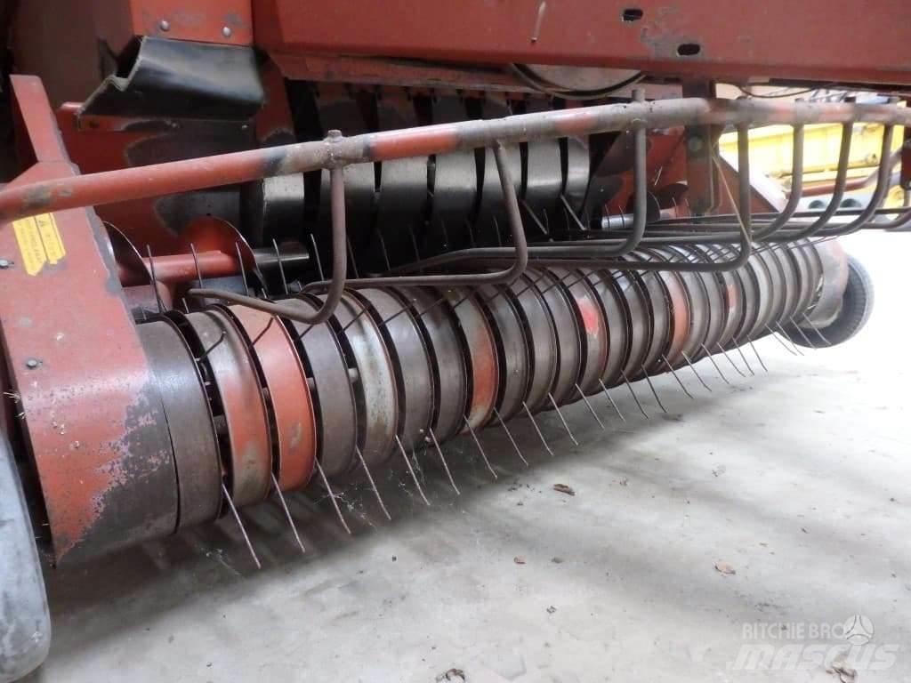 Hesston 4900 Сламопреси за кръгли бали
