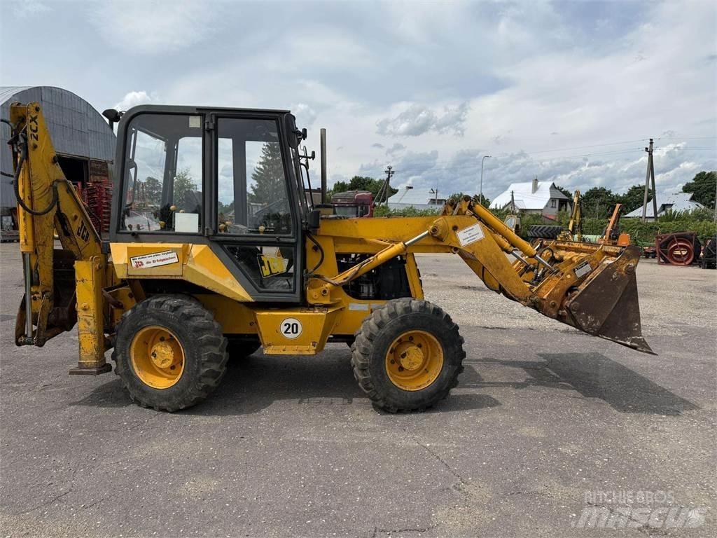 JCB 2CX Товарач със заден ексватор