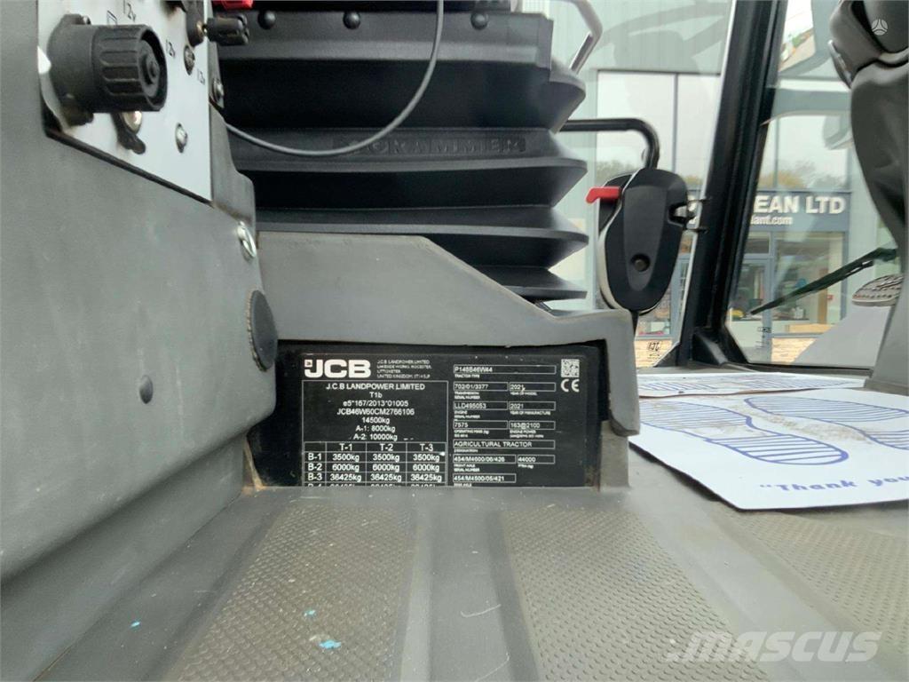 JCB Fastrac 4220 Трактори