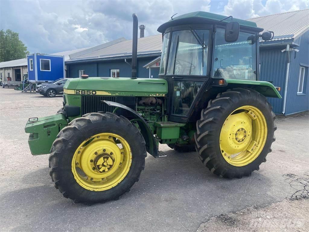 John Deere 2850AS Трактори
