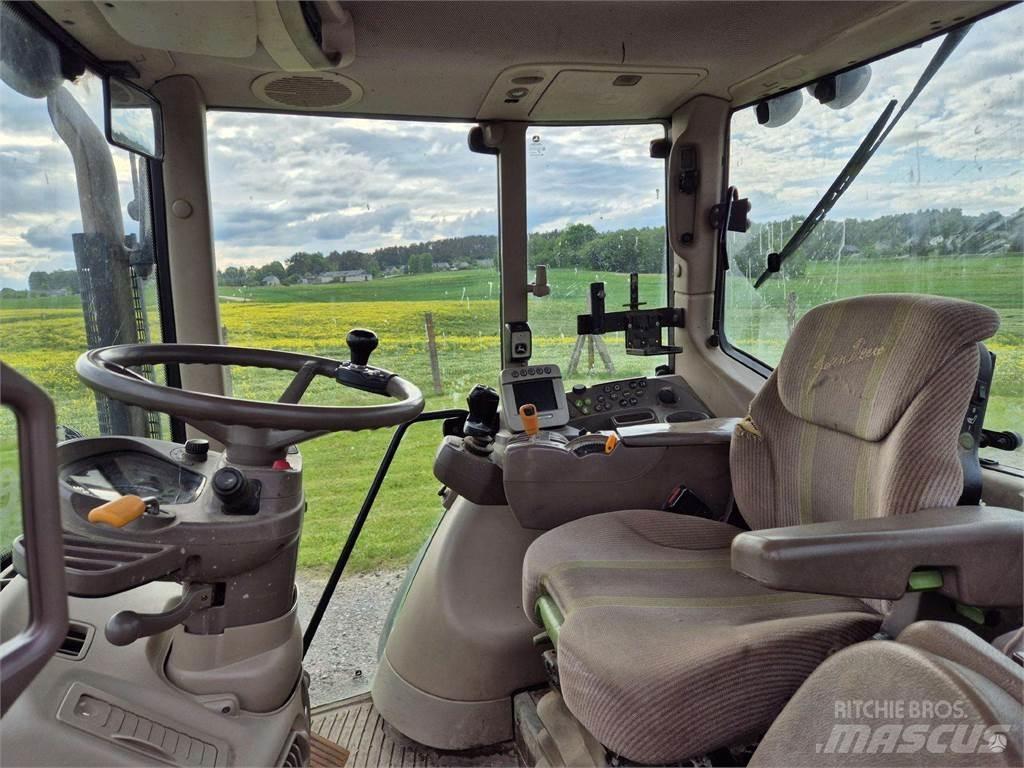 John Deere 7530 Трактори