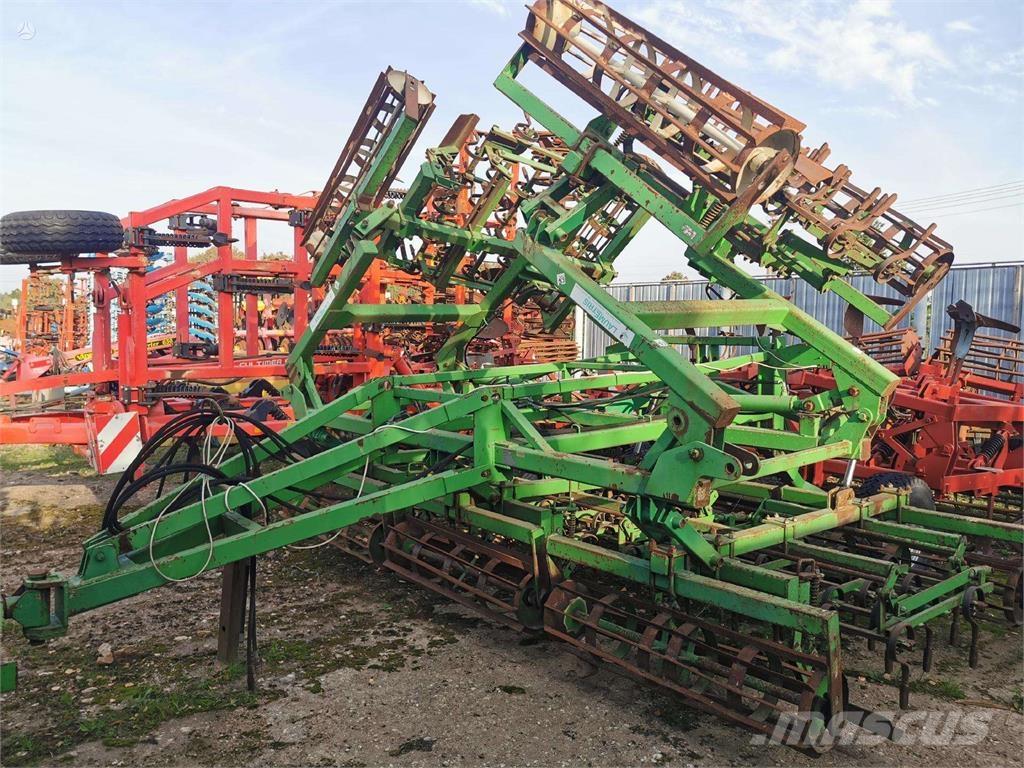 Laumetris KLG 7 Брани