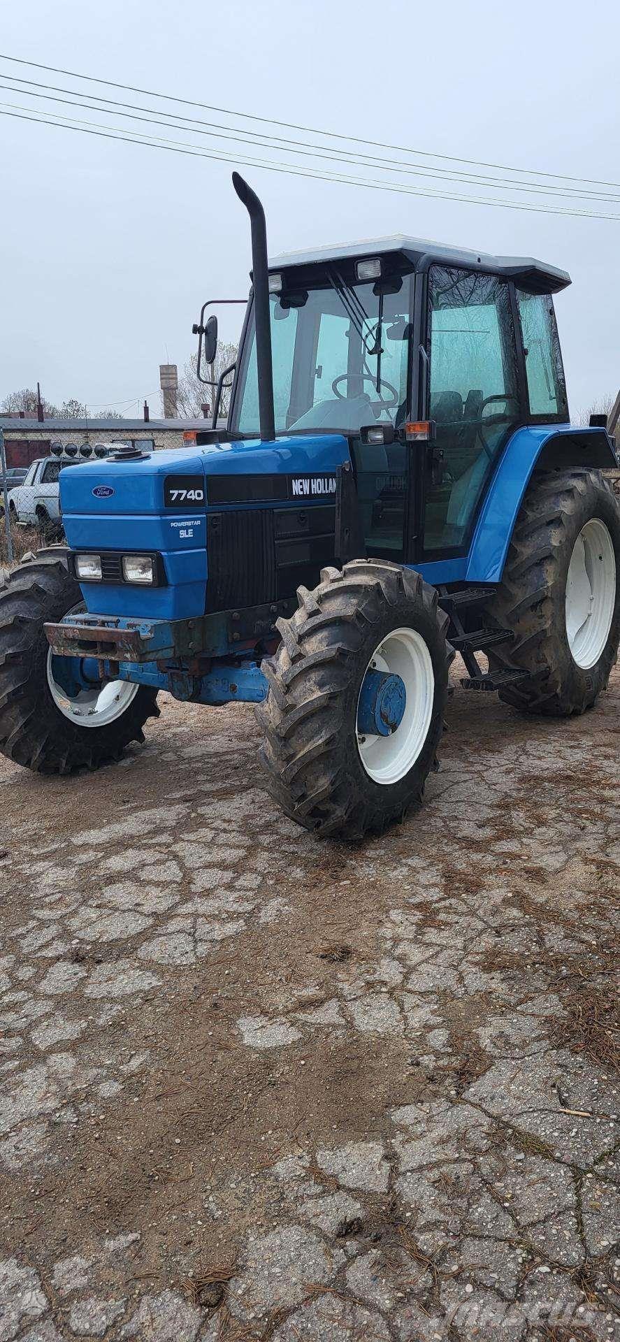 New Holland 7740 Трактори