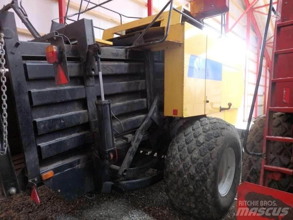 New Holland BB980 Сламопреси за кръгли бали
