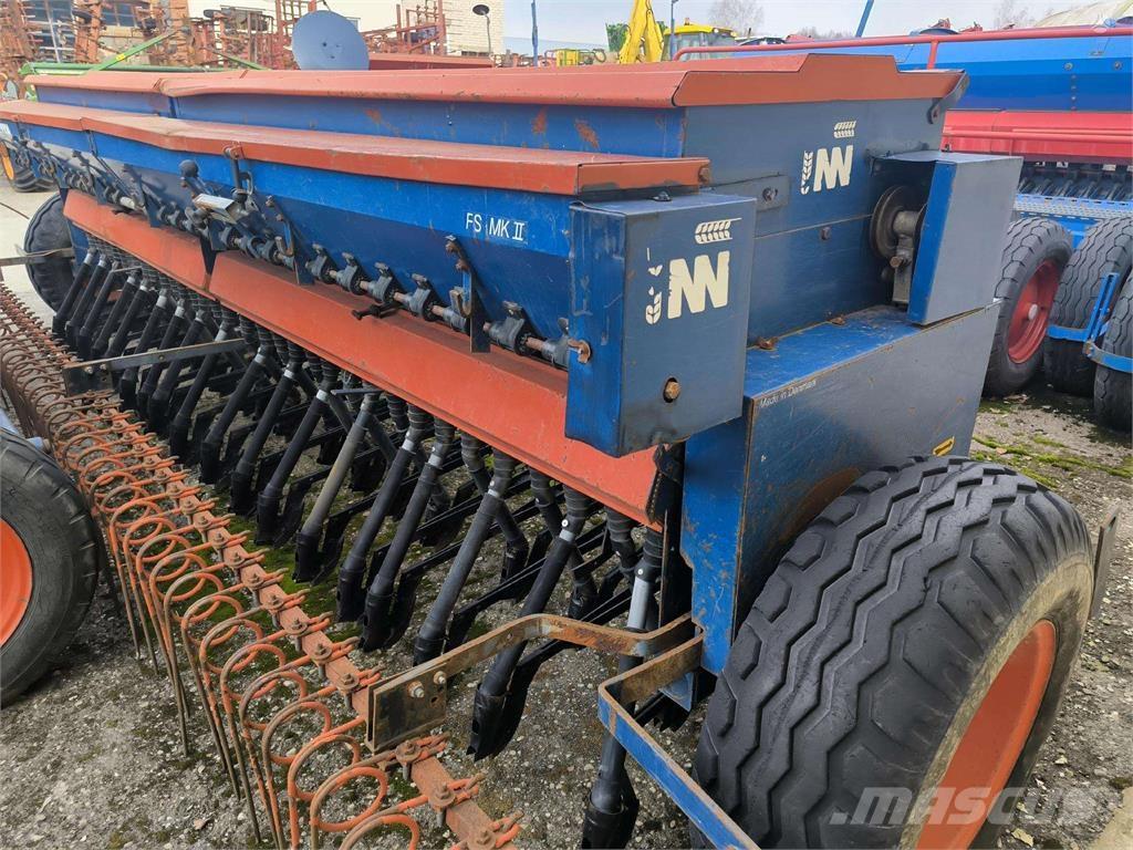 Nordsten CLF 400 Редосеялки
