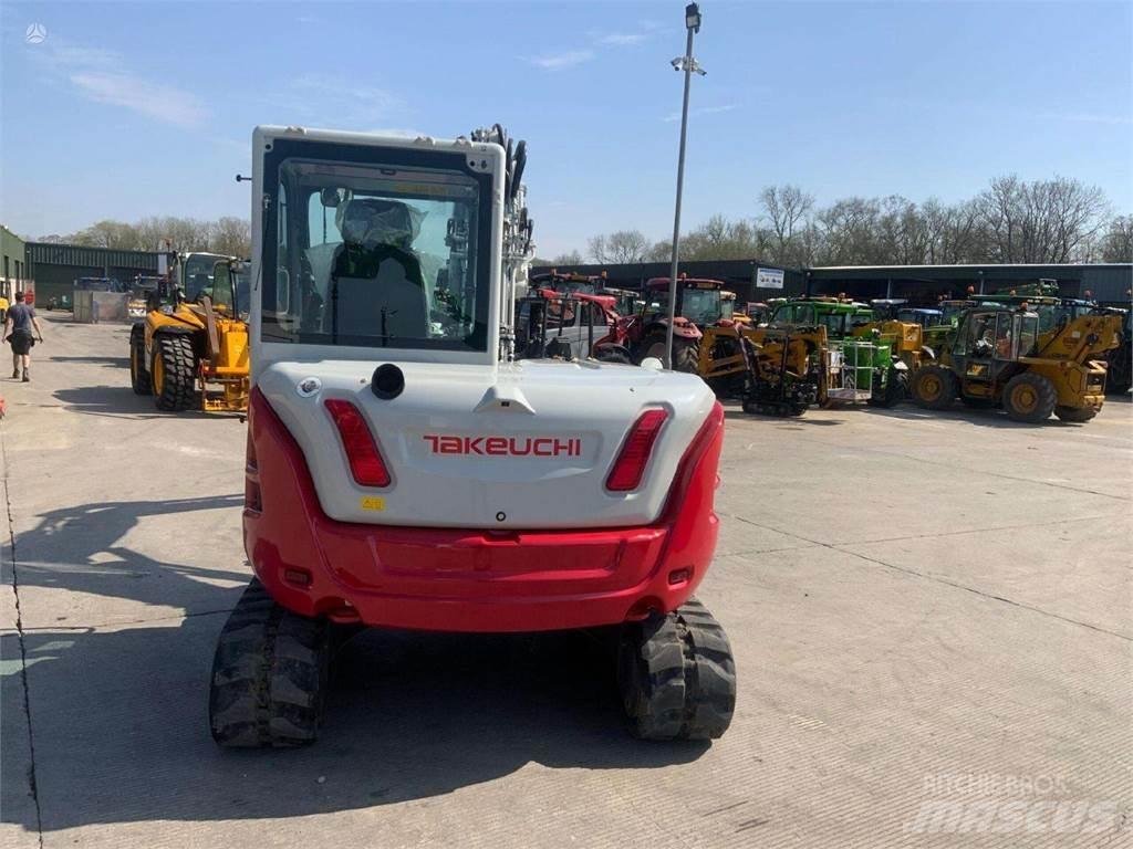 Takeuchi TB370 Верижен екскаватор