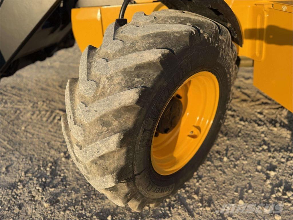 Volvo BL 71 Товарач със заден ексватор