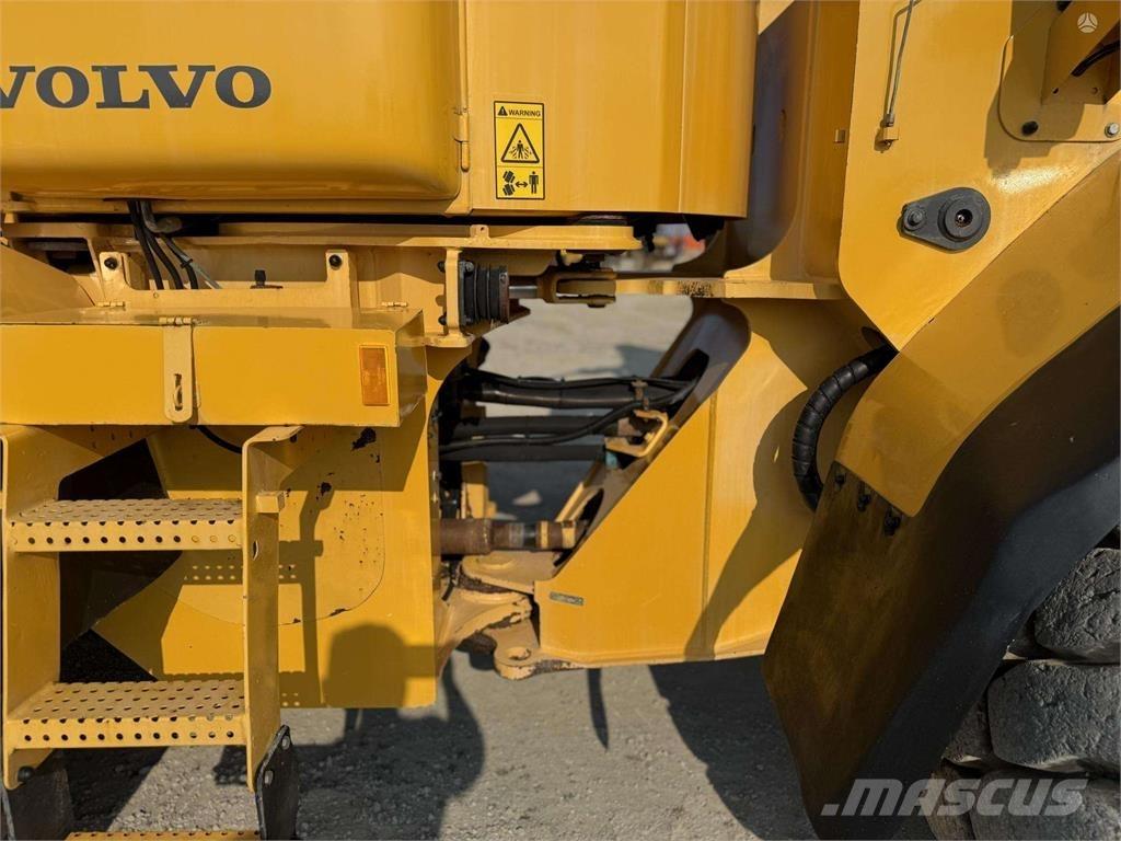 Volvo L 110 E Колесни товарачи