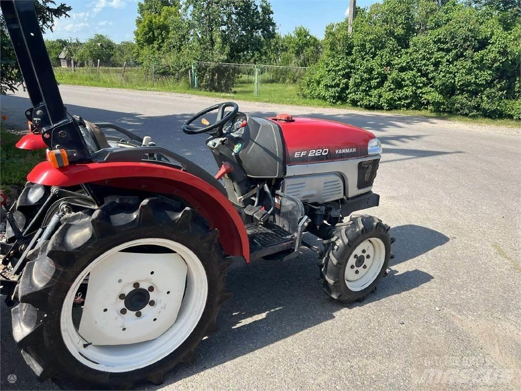 Yanmar EF 220 Трактори