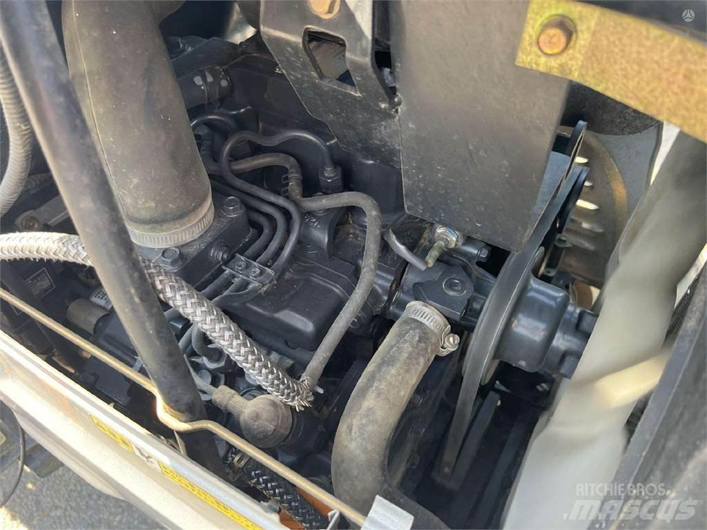 Yanmar EF 220 Трактори