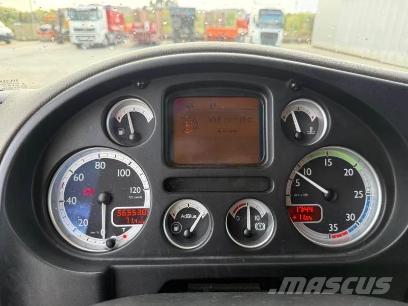 DAF LF45 220 Брезентови камиони
