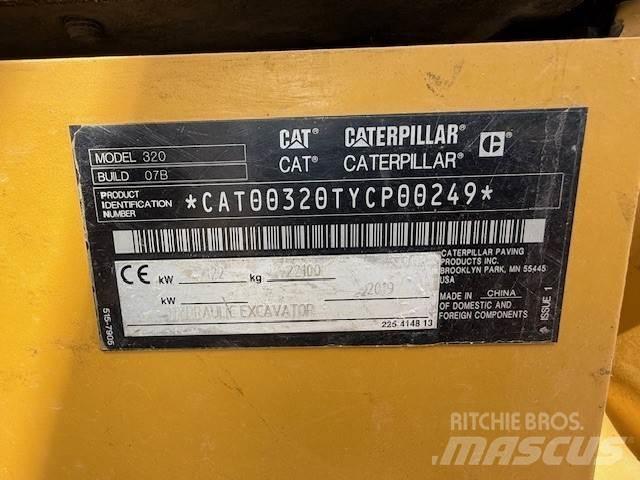 CAT 320 Верижен екскаватор