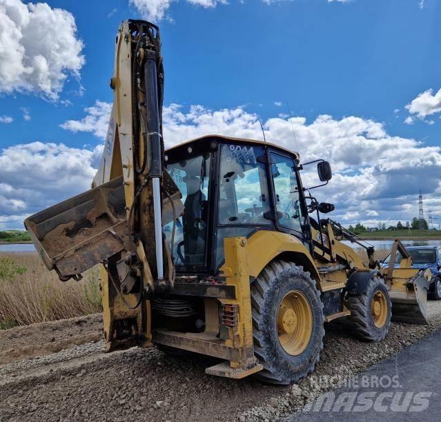 CAT 432-07 Товарач със заден ексватор
