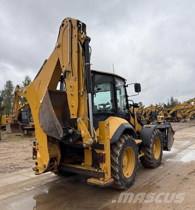 CAT 444 Товарач със заден ексватор