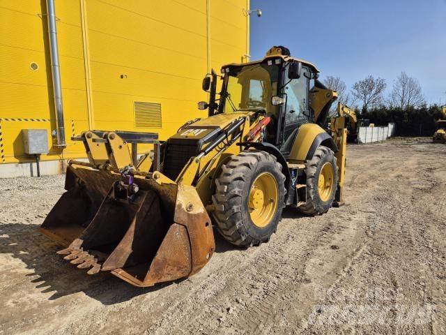 CAT 444F2 Товарач със заден ексватор