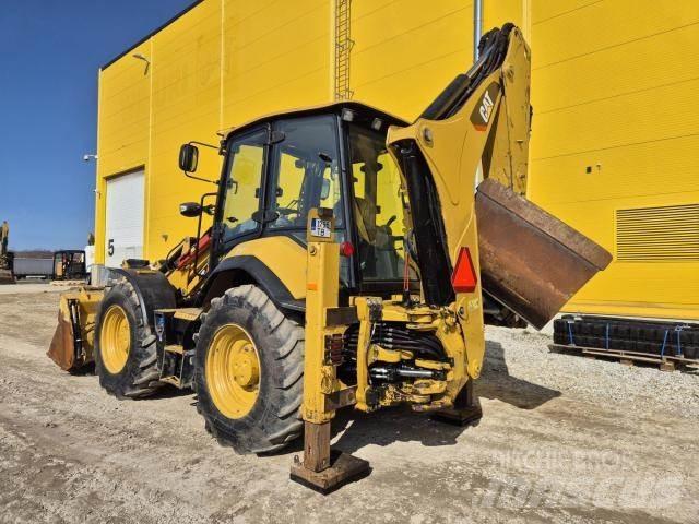 CAT 444F2 Товарач със заден ексватор