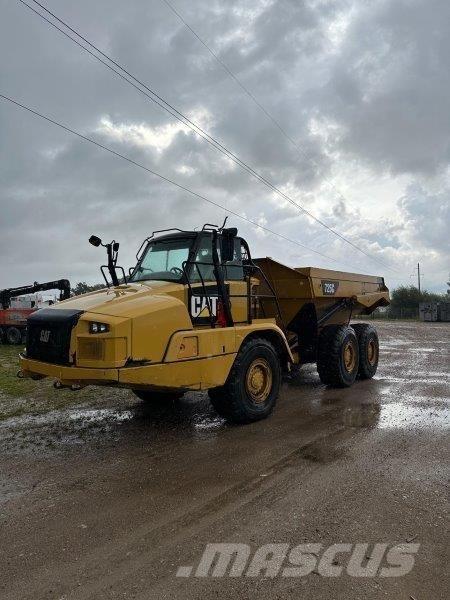 CAT 725C Дъмпери/моторни превозни средства