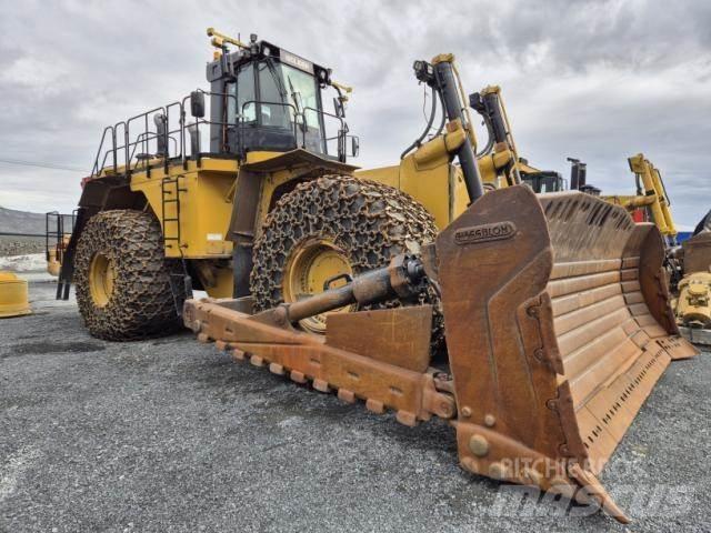 CAT 854K Верижни булдозери
