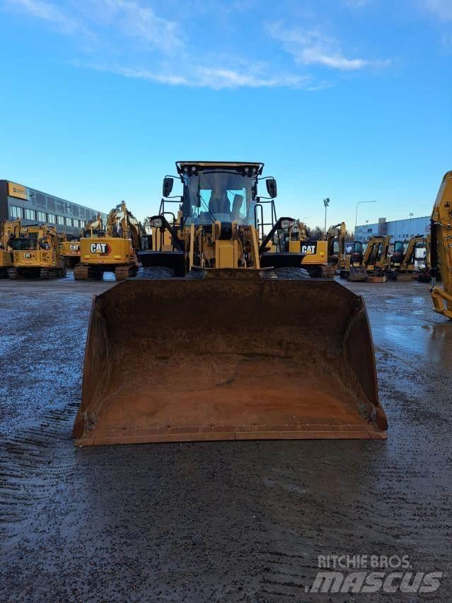 CAT 950M Колесни товарачи