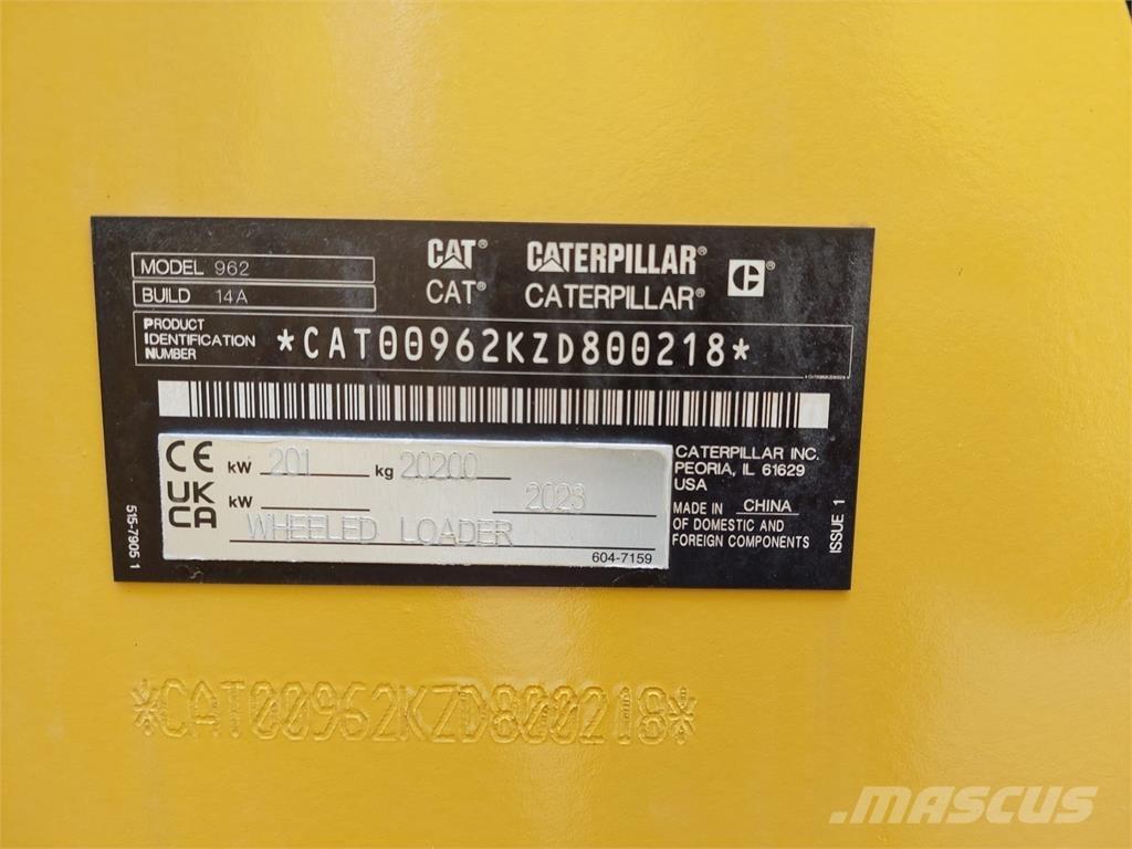 CAT 962 Колесни товарачи