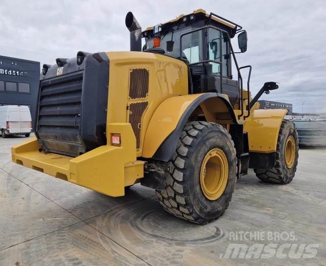 CAT 962M Колесни товарачи