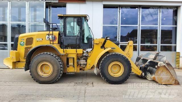 CAT 962M Колесни товарачи