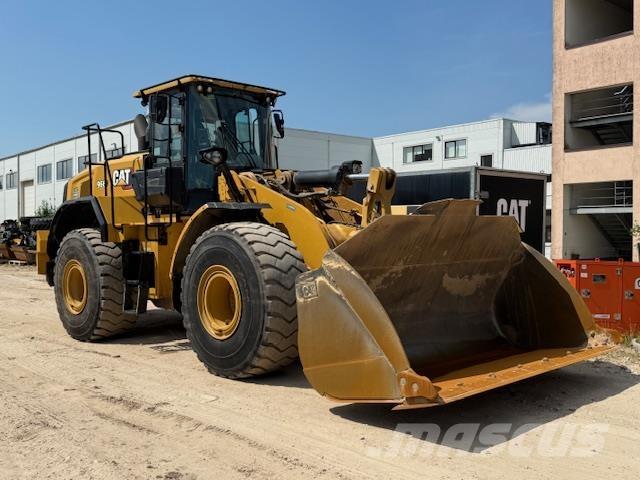 CAT 966 Колесни товарачи