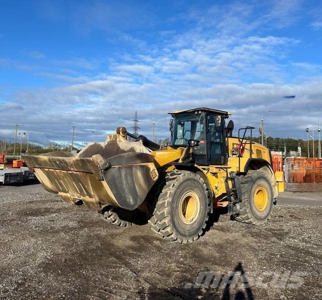 CAT 966 Колесни товарачи