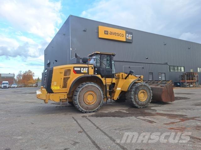 CAT 980M Колесни товарачи