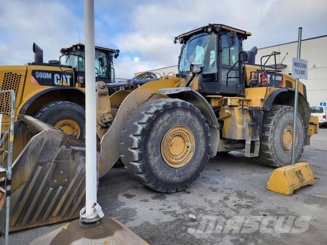 CAT 980M Колесни товарачи