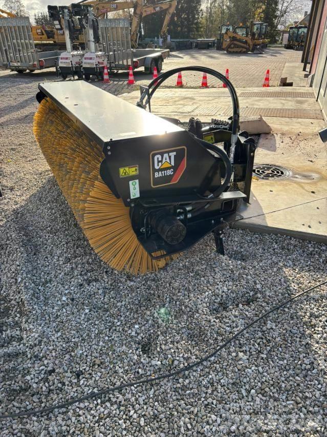 CAT Broom BA118C Мини товарачи
